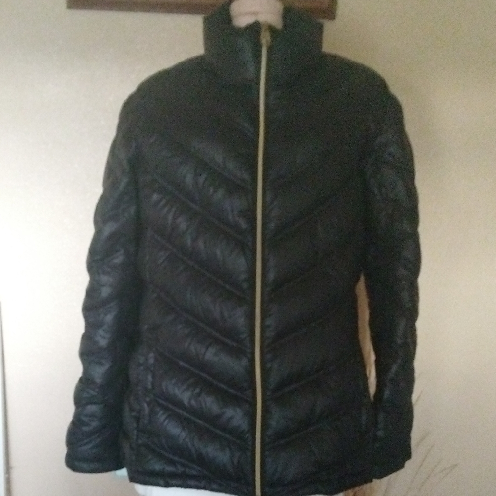 CALVIN KLEIN DOWN PACKABLE PUFFER JACKET SIZE XL
